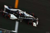 Evans breaks through Wehrlein’s defenses for last lap Shanghai win