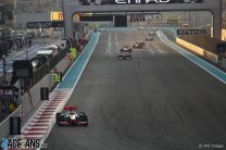 Lewis Hamilton, McLaren, Yas Marina, 2011