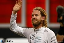 Sebastian Vettel, Aston Martin, Yas Marina, 2022