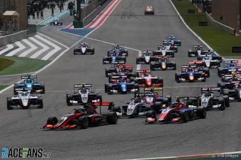 Franco Colapinto, Can Amersfoort, start, Bahrain International Circuit, 2022 