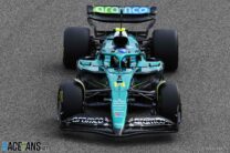 Fernando Alonso, Aston Martin, Bahrain International Circuit, 2025 pre-season test