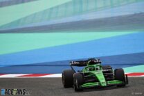 Nico Hulkenberg, Sauber, Bahrain International Circuit, 2025 pre-season test
