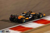 Lando Norris, McLaren, Bahrain International Circuit, 2025 pre-season test