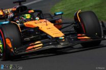 Oscar Piastri, McLaren, Albert Park, 2025