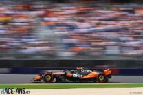 Oscar Piastri, McLaren, Albert Park, 2025