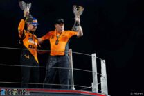 Lando Norris, Zak Brown, McLaren, Yas Marina, 2024