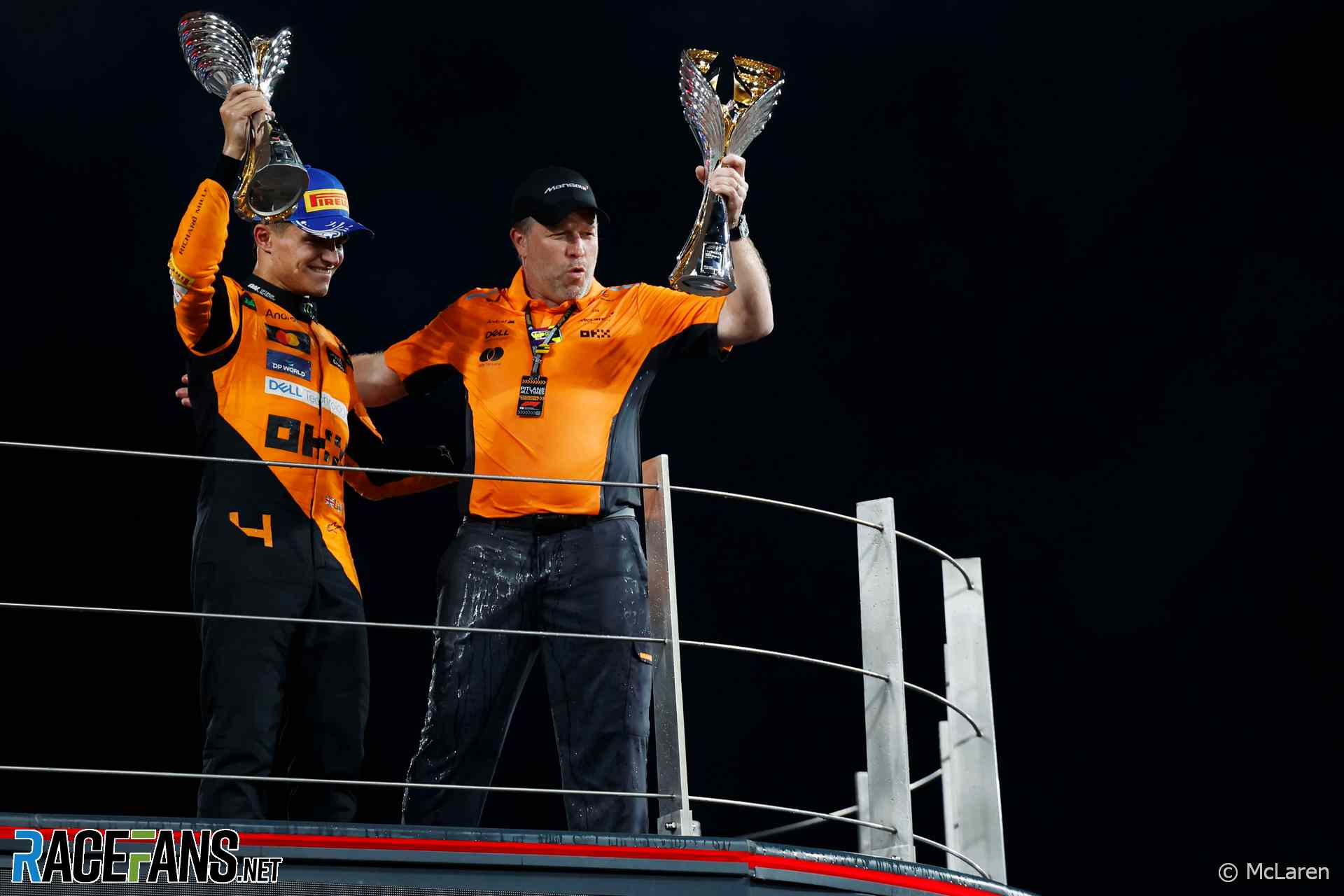 Lando Norris, Zak Brown, McLaren, Yas Marina, 2024