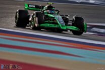 Zhou Guanyu, Sauber, Losail International Circuit, 2024