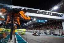 Oscar Piastri, McLaren, Yas Marina, 2024